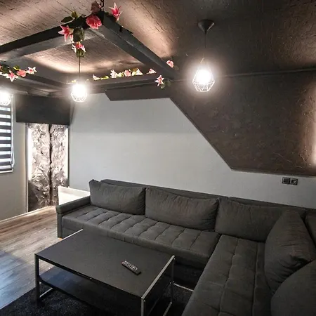 Nikka Pool And Jacuzzi House サラエヴォ